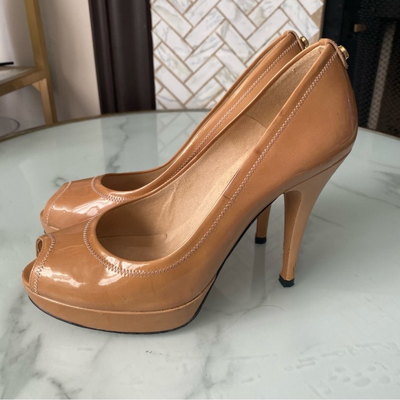 Stuart Weitzman nude opentoe heels - Picture 7 of 10